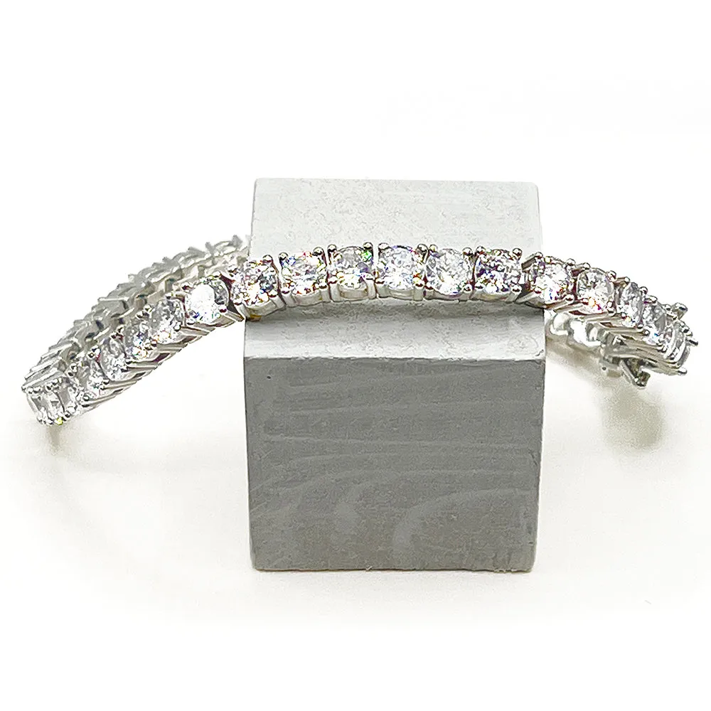 A  Round Tennis Bracelet