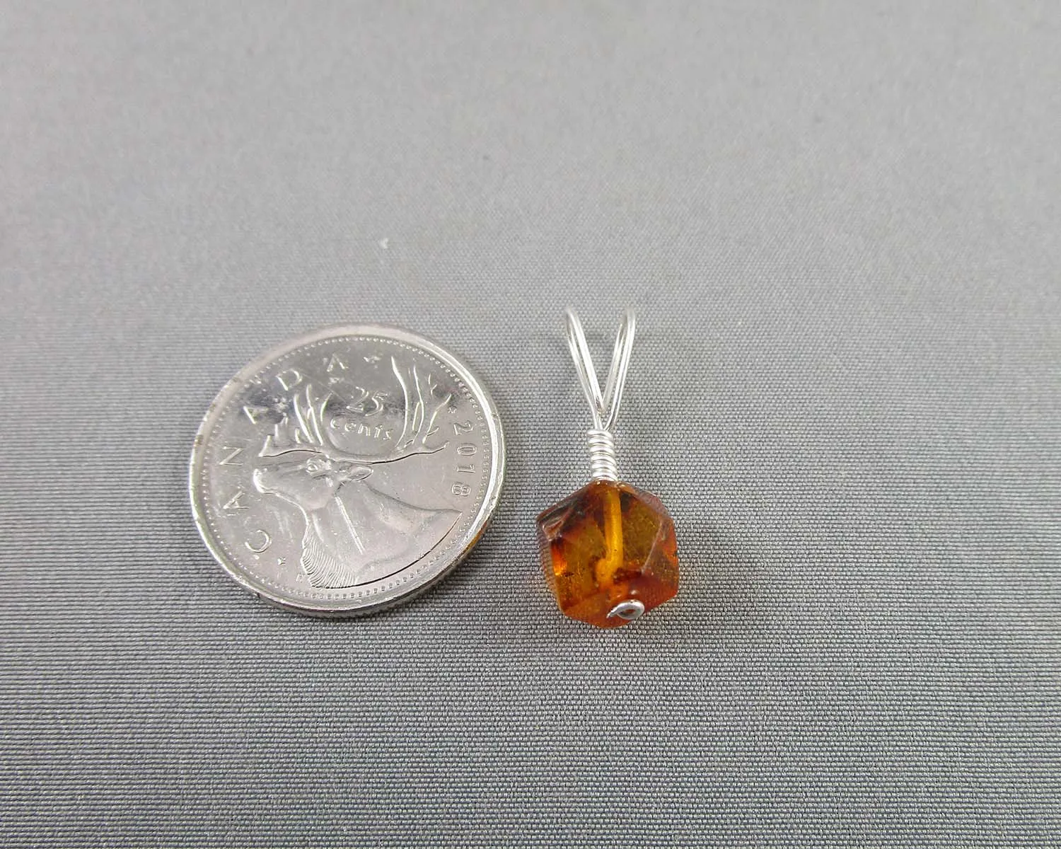 Amber Pendant (925 Sterling Silver) Z001