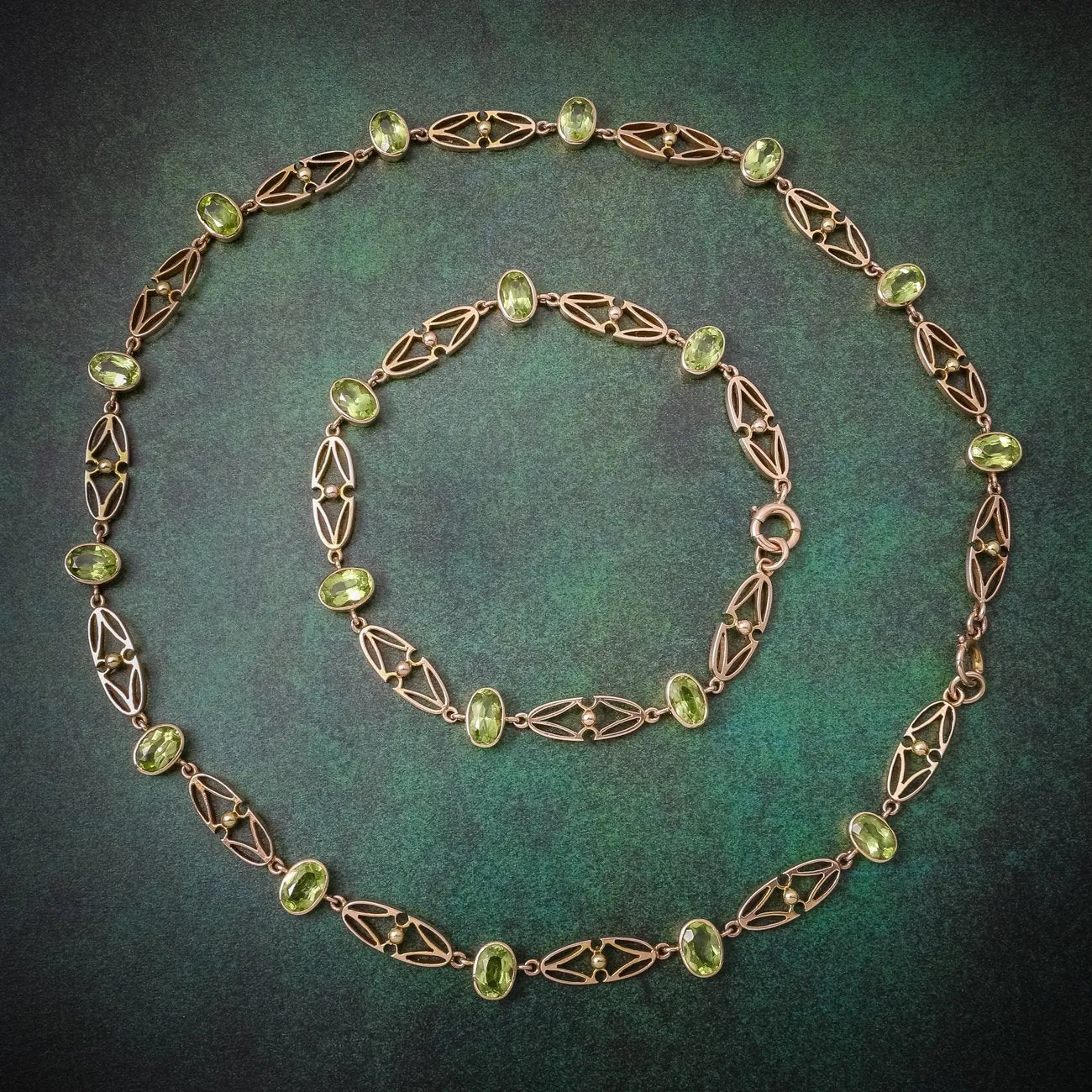 Antique Victorian 15Ct Gold Peridot Necklace And Bracelet Set Circa 1900