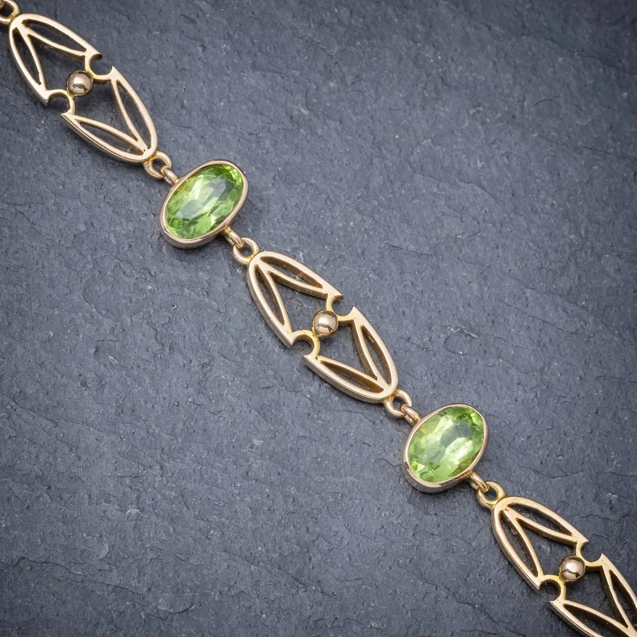 Antique Victorian 15Ct Gold Peridot Necklace And Bracelet Set Circa 1900