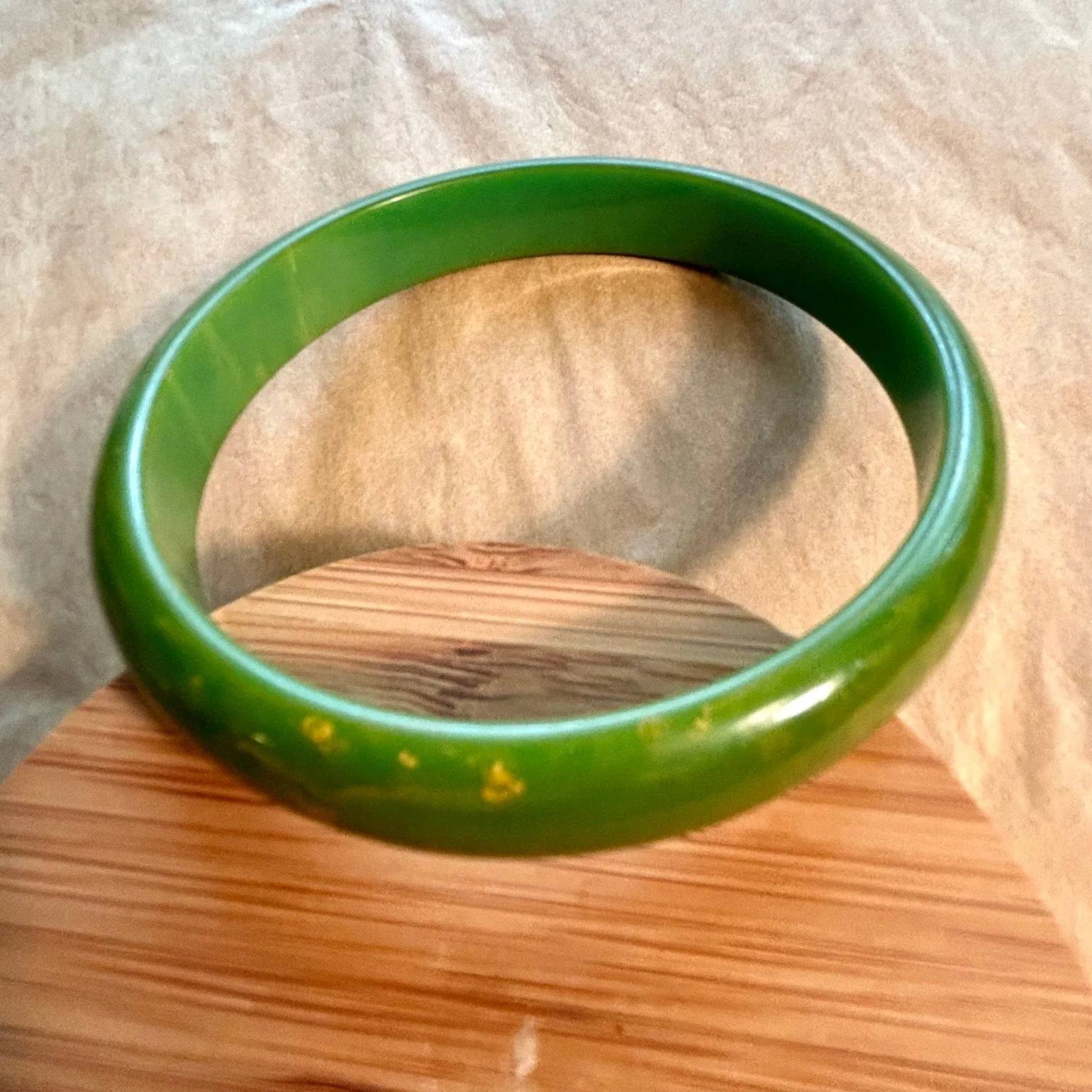 Bakelite Bangle, Marbled Green