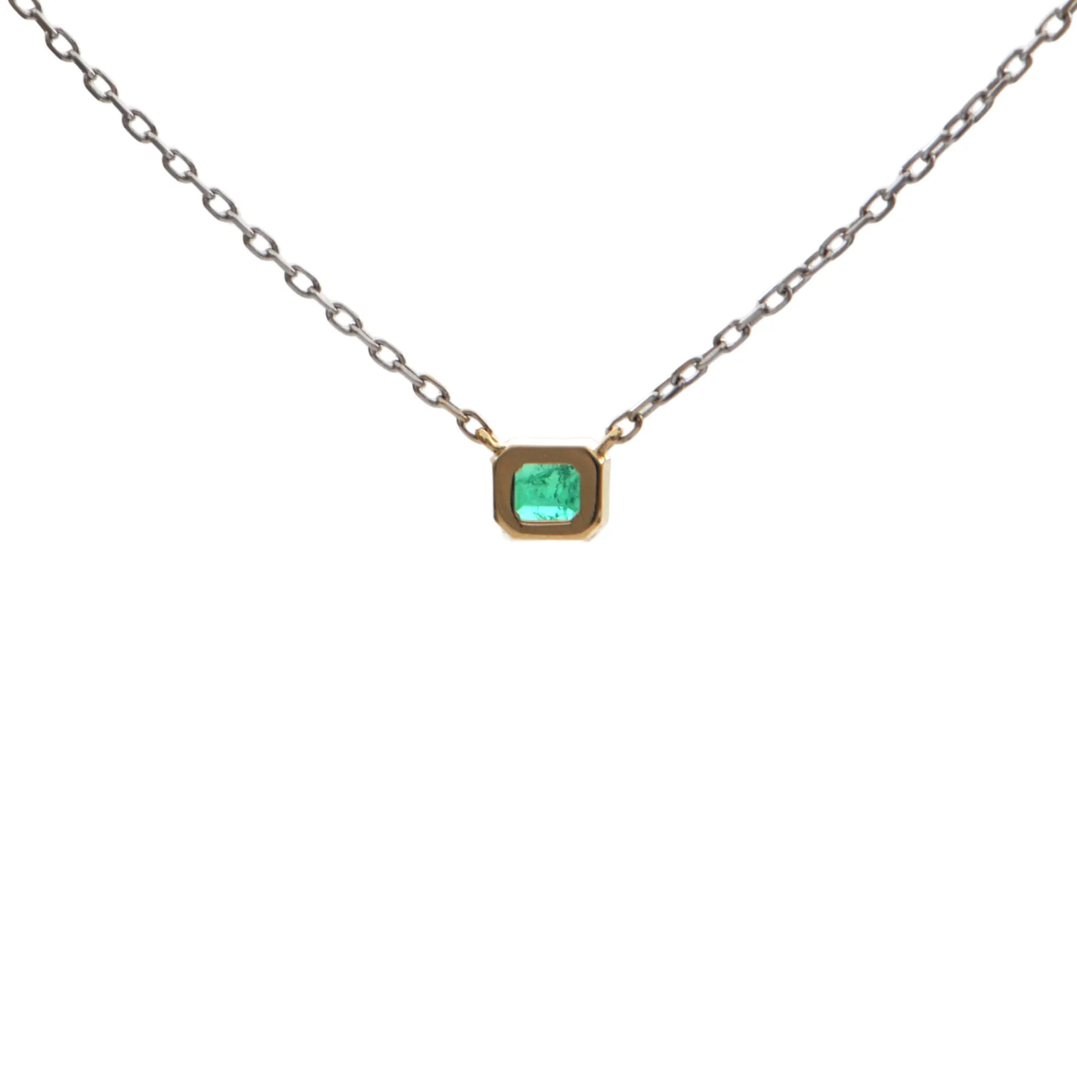 Daisy Exclusive Emerald 18k yellow Gold Necklace