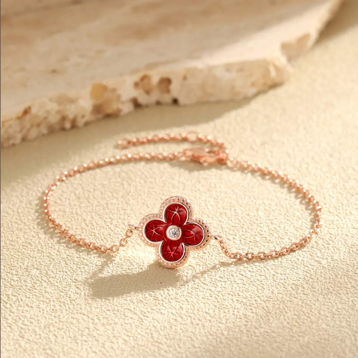 Garnet Red Four Leaf Clover Bracelet - Rose Gold