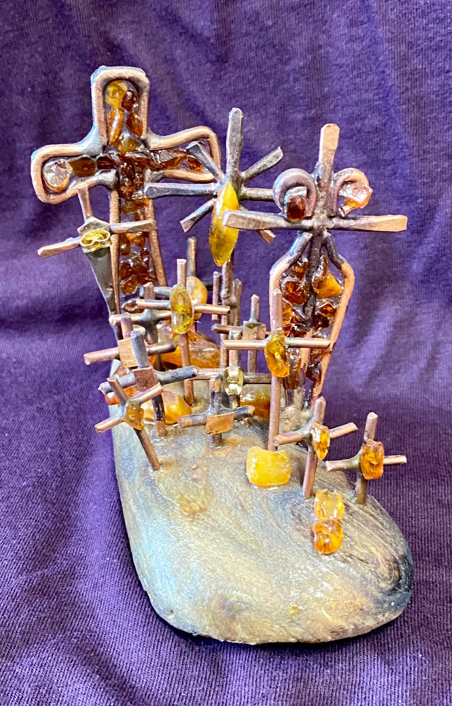 Miniature Hill of Crosses sculpture (3136)