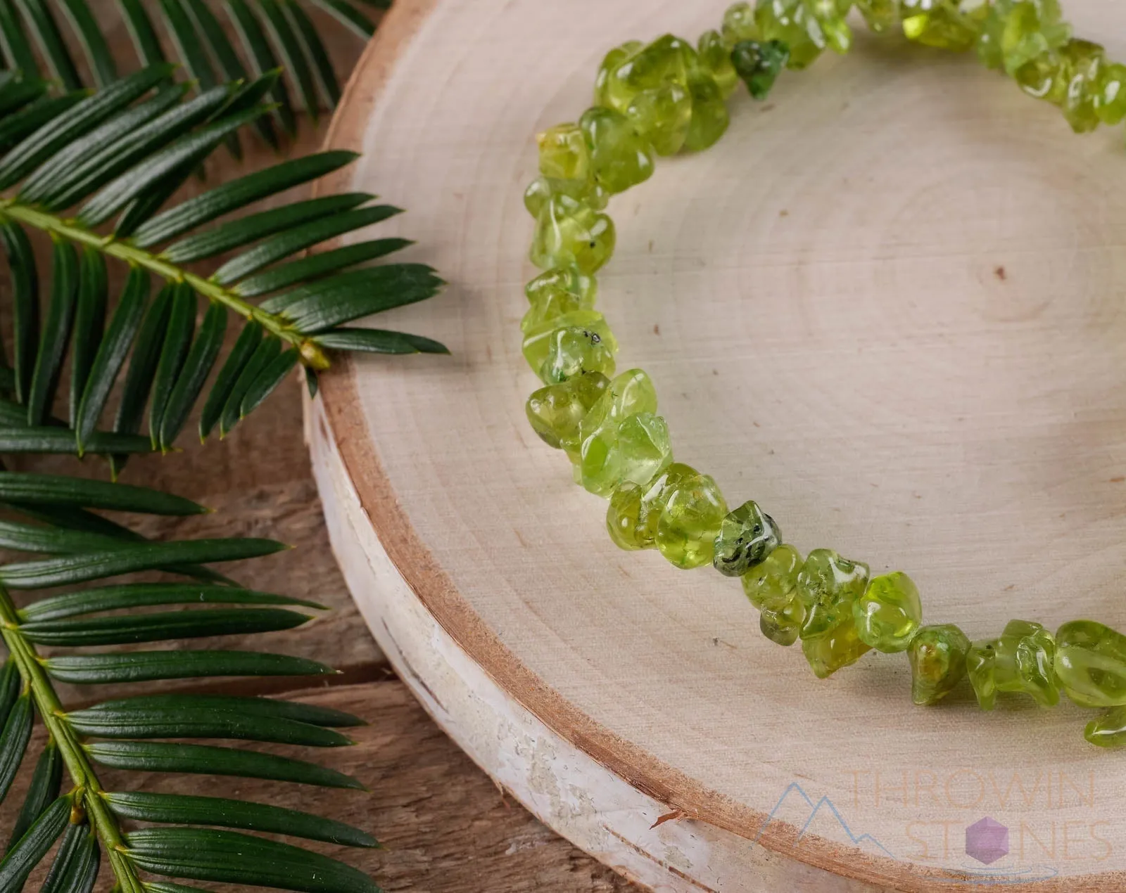 PERIDOT Crystal Bracelet - Chip Beads - Beaded Bracelet, Birthstone Bracelet, Handmade Jewelry, E0646