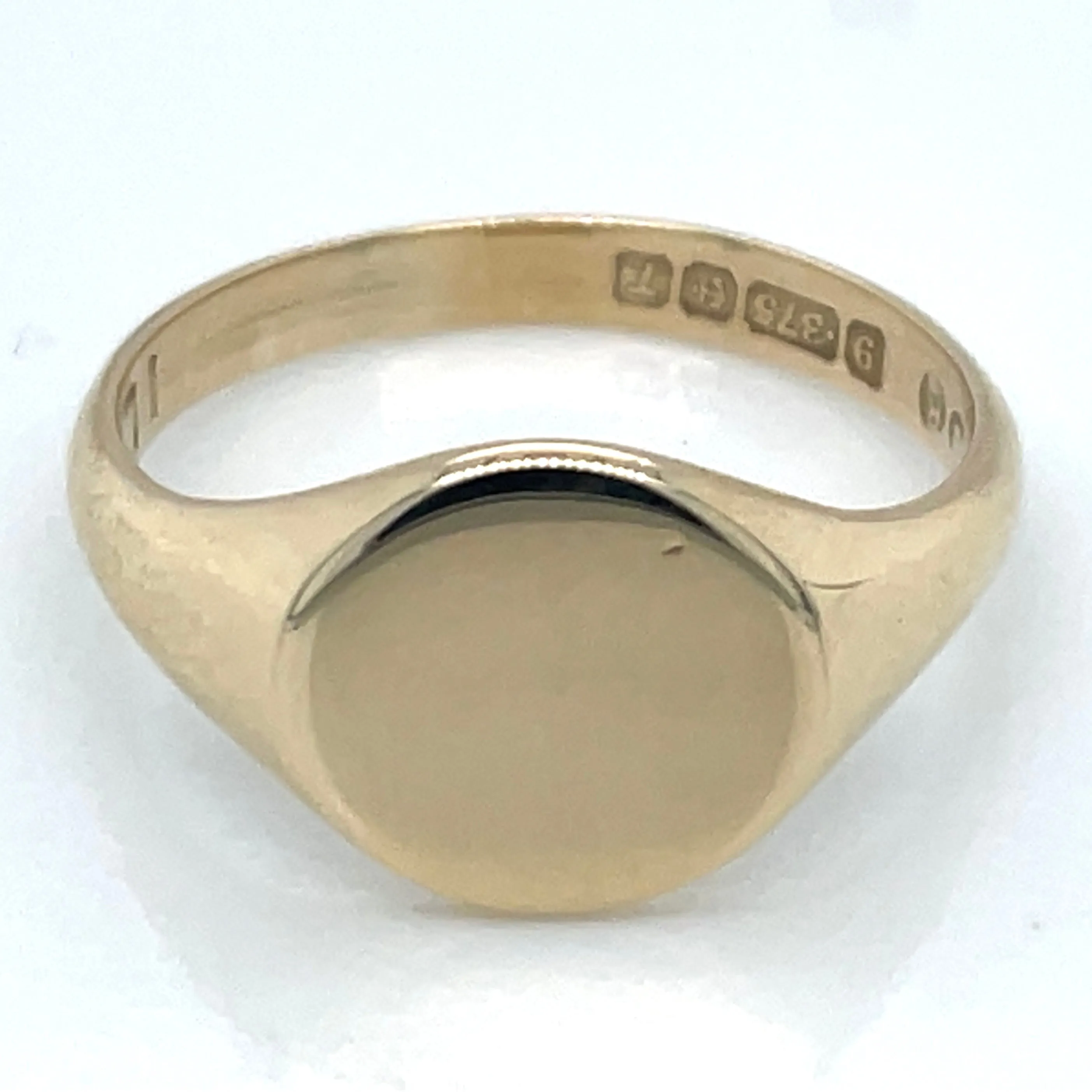 Vintage 9ct Yellow Gold Round Signet Ring